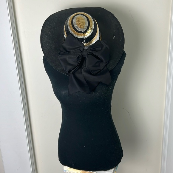 Whitehall & Shon chic Sliver Gold Metallic Hat - Picture 4 of 15